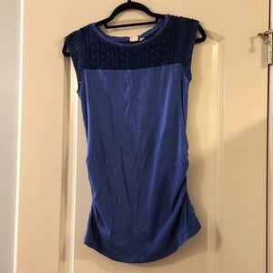 Gap Maternity Size small shirt